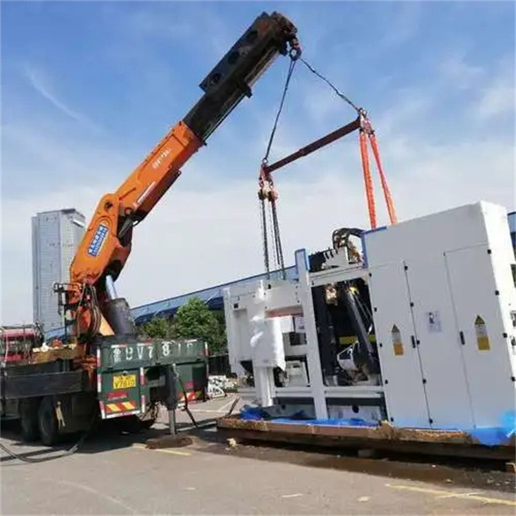 白玉附近小吊车联系方式|8-16吨|本地及时服务